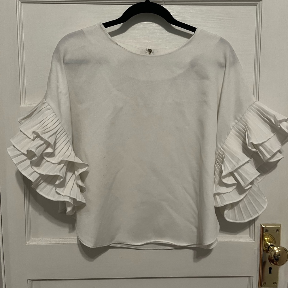 Ontwelfth Nordstrom white ruffle short sleeve cropped blouse